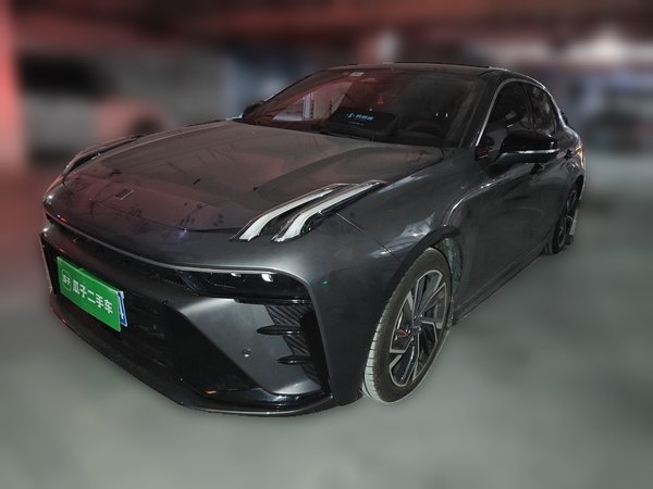 Lynk & Co 03 2025, 10700 км, за 15229 USD