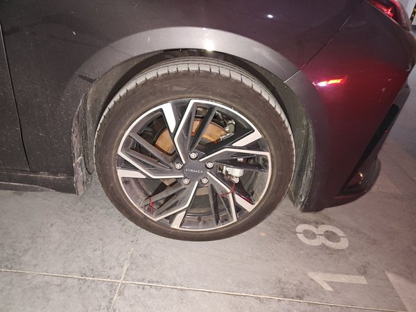 Lynk & Co 03 2025, 10700 км, за 15229 USD