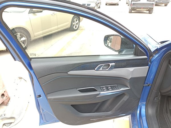 Lynk & Co 03 2019, 85400 км, за 9221 USD - фото 16