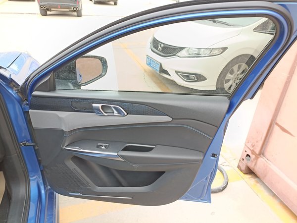 Lynk & Co 03 2019, 85400 км, за 9221 USD - фото 14