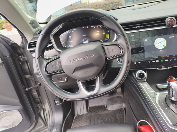 Lynk & Co 05 2020, 53800 км, за 12064 USD - фото 11