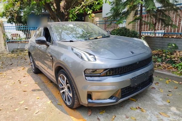 Lynk & Co 05 2020, 66400 км, за 13536 USD