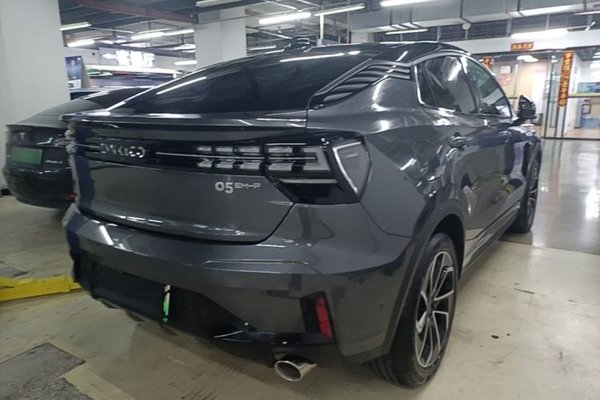 Lynk & Co 05 EM-P 2023, 25700 км, за 16233 USD - фото 6