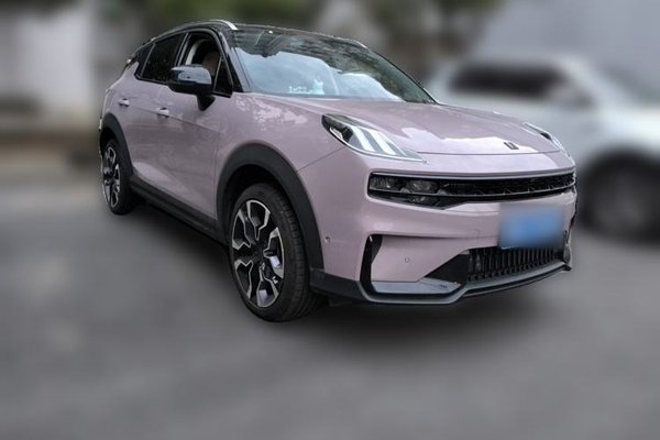 Lynk & Co 06 2023, 32300 км, за 11062 USD