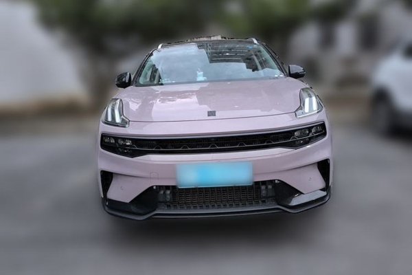Lynk & Co 06 2023, 32300 км, за 11062 USD