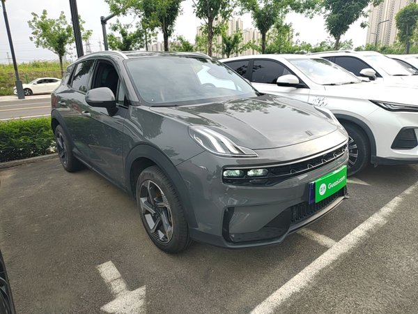 Lynk & Co 06 2023, 17800 км, за 13256 USD