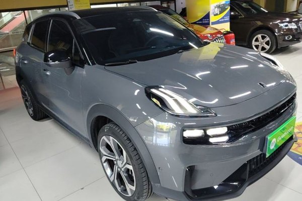 Lynk & Co 06 2023, 28700 км, за 12103 USD
