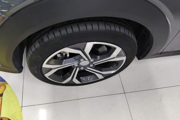 Lynk & Co 06 2023, 28700 км, за 12103 USD - фото 8