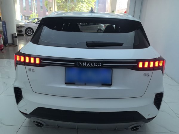 Lynk & Co 06 2023, 26100 км, за 12420 USD