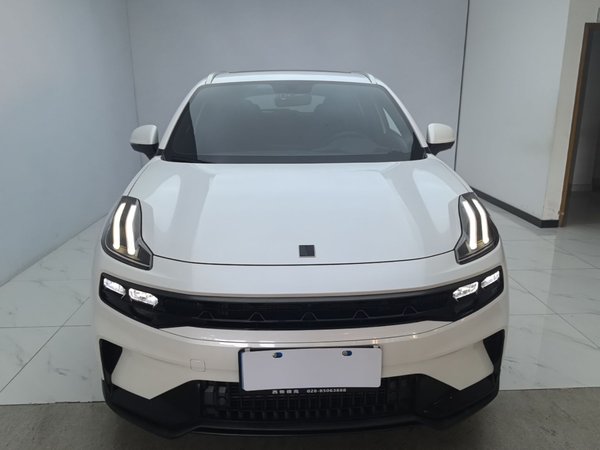 Lynk & Co 06 2023, 26100 км, за 12420 USD