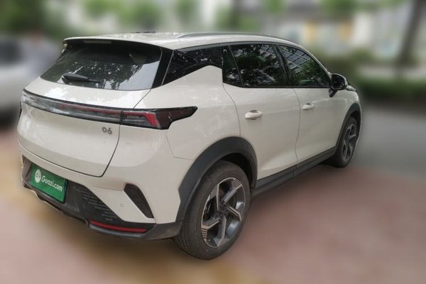 Lynk & Co 06 2025, 27700 км, за 13270 USD