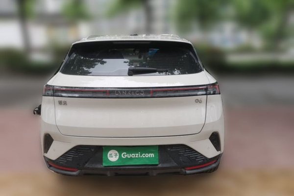 Lynk & Co 06 2025, 27700 км, за 13270 USD