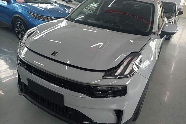 Lynk & Co 06 EM-P · 2022 год