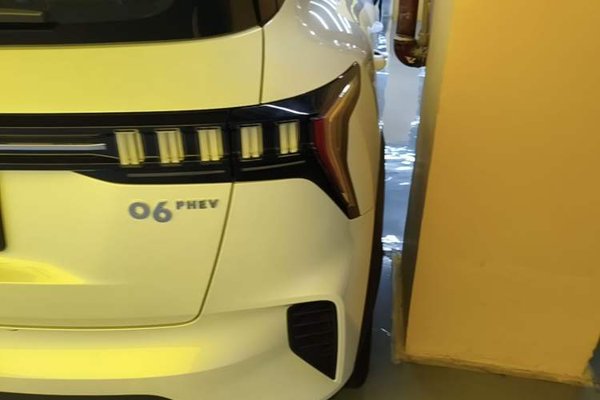Lynk & Co 06 EM-P 2023, 8500 км, за 15793 USD - фото 9