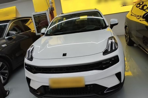 Lynk & Co 06 EM-P 2023, 8500 км, за 15793 USD