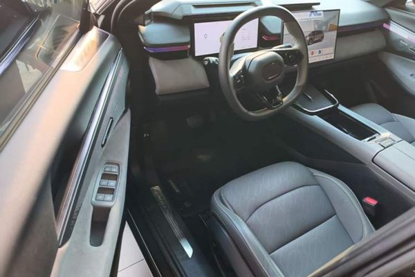 Lynk & Co 08 EM-P 2023, 55000 км, за 21414 USD - фото 23