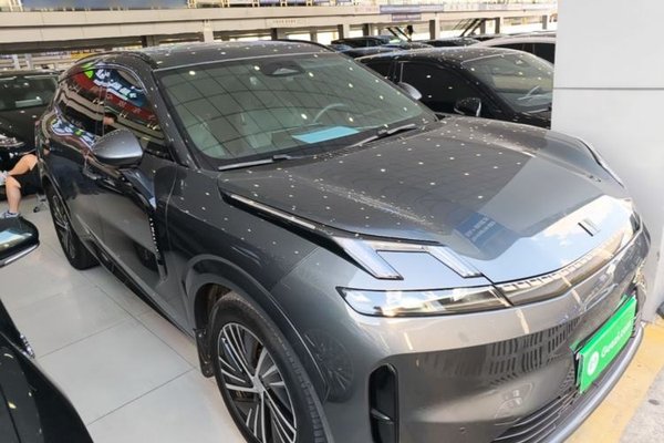 Lynk & Co 08 EM-P 2023, 55000 км, за 21414 USD