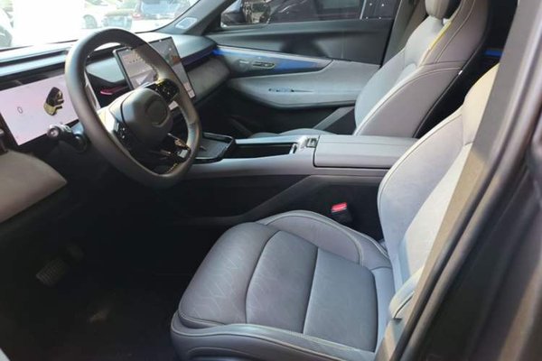 Lynk & Co 08 EM-P 2023, 55000 км, за 21414 USD - фото 22