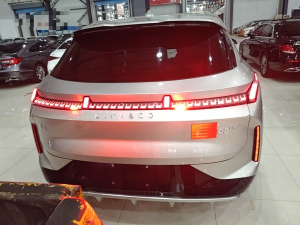 Lynk & Co 08 EM-P 2023, 99400 км, за 16045 USD