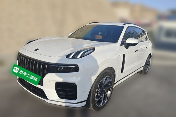 Lynk & Co 09 EM-P · 2021 год