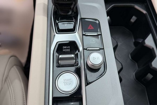 Lynk & Co 09 EM-P 2024, 20100 км, за 29550 USD - фото 24