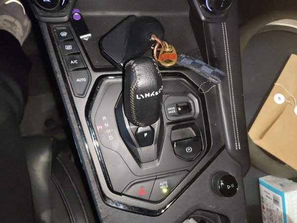 Lynk & Co 01 2021, 77500 км, за 13412 USD - фото 9