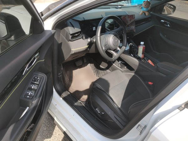 Lynk & Co 03 2023, 40900 км, за 15933 USD - фото 17