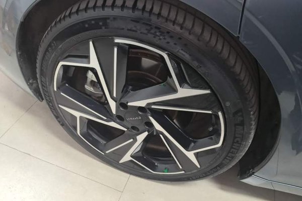 Lynk & Co Z10 2024, 18900 км, за 22280 USD - фото 11