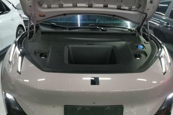 Lynk & Co Z20 2025, 26600 км, за 17485 USD - фото 39