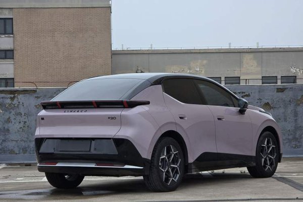 Lynk & Co Z20 2025, 26600 км, за 17485 USD - фото 21