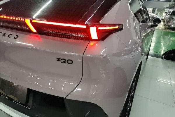 Lynk & Co Z20 2025, 26600 км, за 17485 USD - фото 9