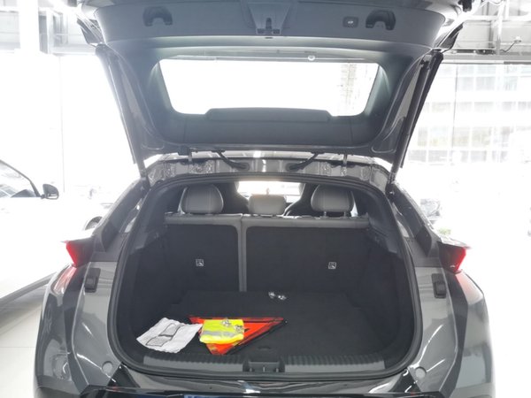 Lynk & Co Z20 2025, 9400 км, за 17013 USD - фото 22