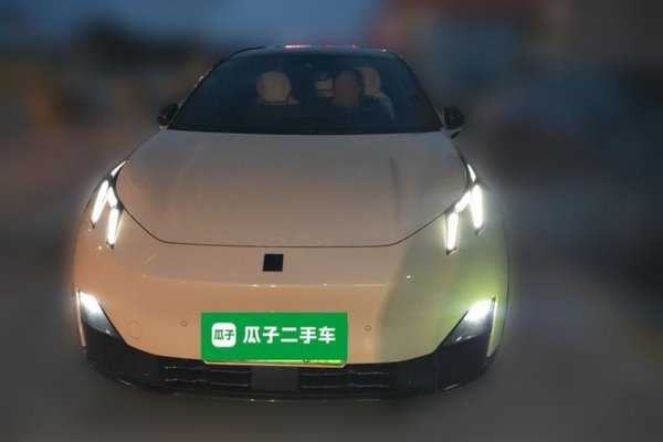 Lynk & Co Z20 2025, 21100 км, за 14209 USD