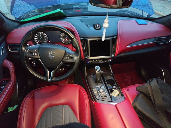 Maserati Levante 2021, 72100 км, за 60582 USD - фото 11