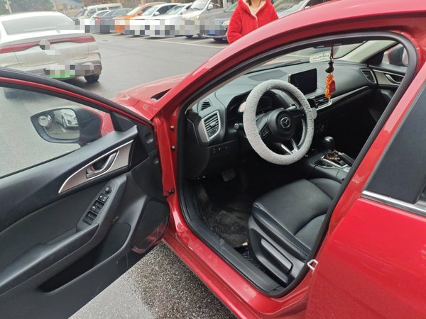 Mazda Mazda 3 Axela 2017, 33400 км, за 8553 USD - фото 17