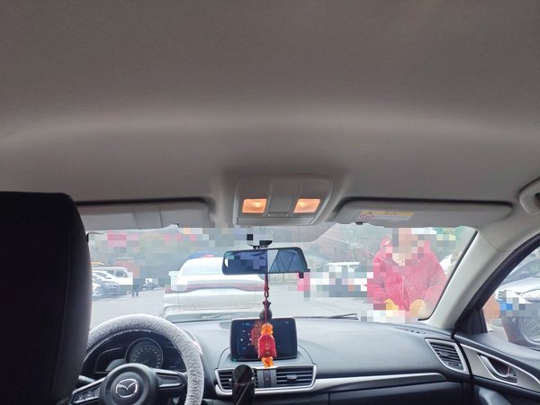 Mazda Mazda 3 Axela 2017, 33400 км, за 8553 USD - фото 19