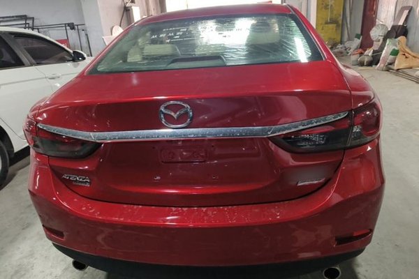 Mazda Atenza 2015, 73100 км, за 8114 USD