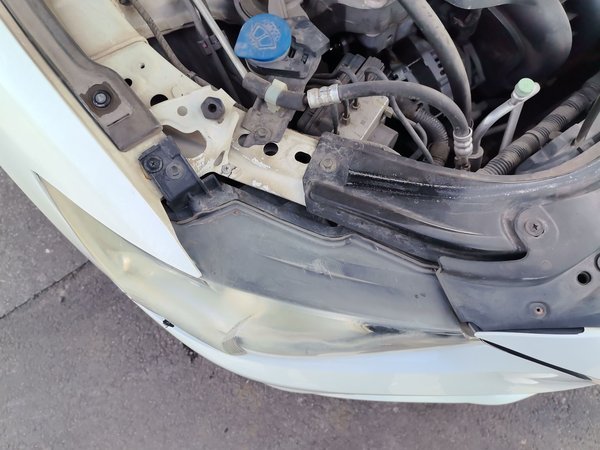 Mazda Atenza 2015, 179000 км, за 8175 USD