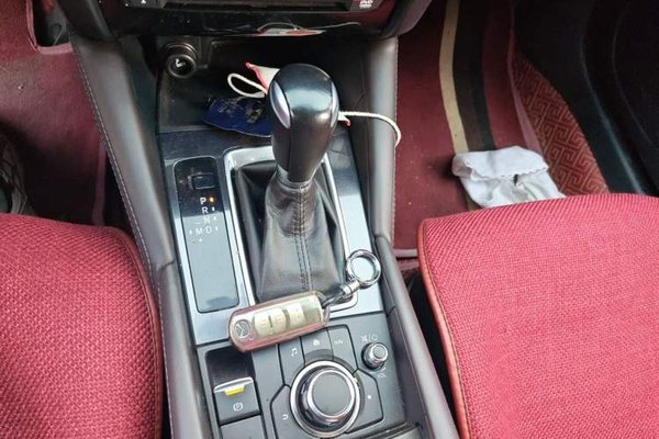 Mazda Atenza 2018, 133700 км, за 8368 USD - фото 15