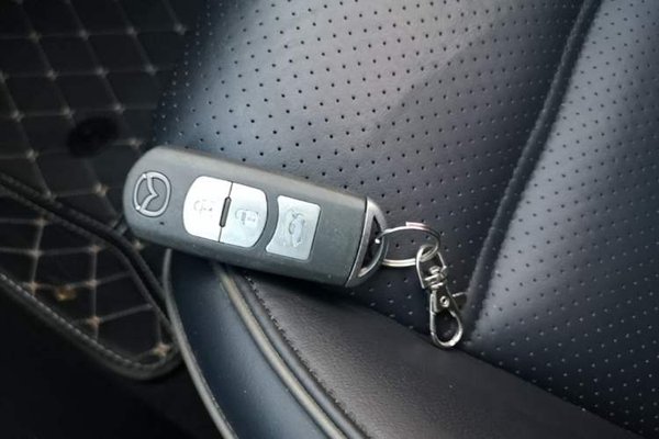 Mazda Atenza 2018, 94300 км, за 12147 USD - фото 23