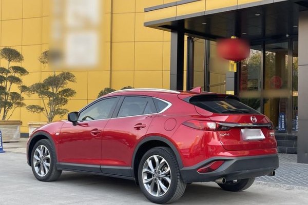 Mazda CX-4 2016, 94400 км, за 10540 USD