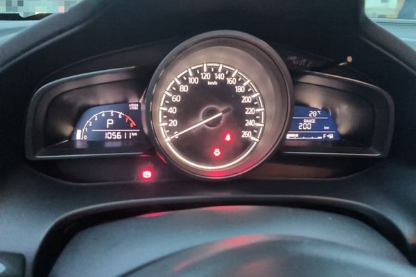 Mazda CX-4 2018, 105600 км, за 7326 USD - фото 11