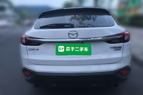 Mazda CX-4 2018, 105600 км, за 7326 USD