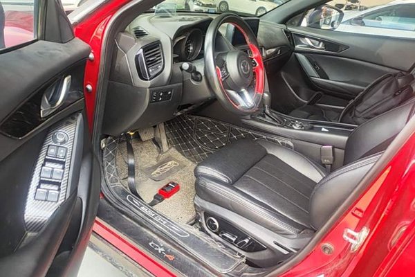 Mazda CX-4 2021, 55300 км, за 11909 USD - фото 23