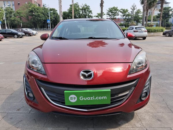 Mazda 3 2015, 91700 км, за 5873 USD
