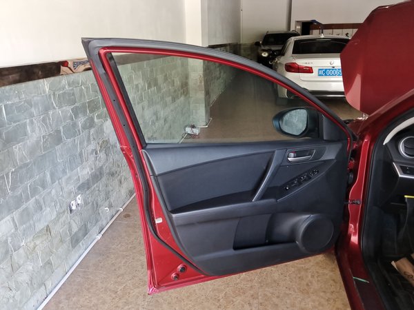 Mazda 3 2015, 91700 км, за 5873 USD - фото 27