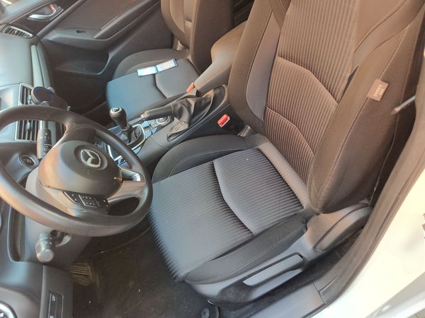 Mazda Mazda 3 Axela 2014, 111000 км, за 6702 USD - фото 14