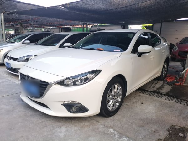 Mazda Mazda 3 Axela · 2014 год