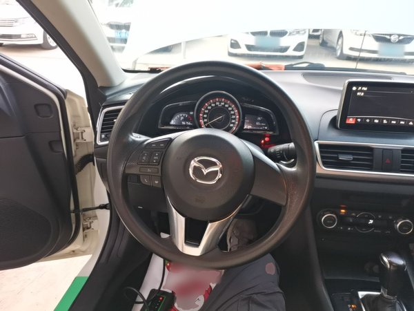 Mazda Mazda 3 Axela 2014, 96800 км, за 6613 USD - фото 14