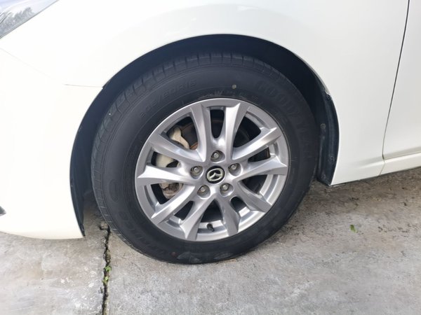 Mazda Mazda 3 Axela 2014, 96800 км, за 6613 USD - фото 8